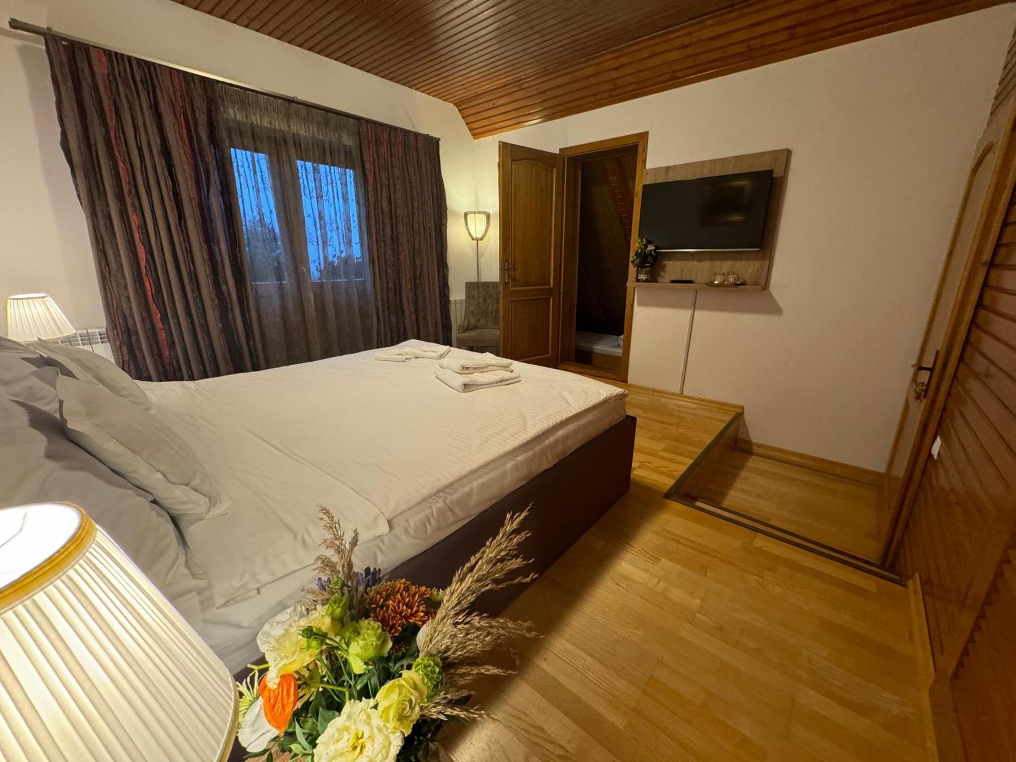 Hotel Alisio Sinaia Esterno foto